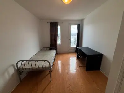 Detached house located at Assiniboine Rd., 1min walking distance to York University, Seneca @York ca...