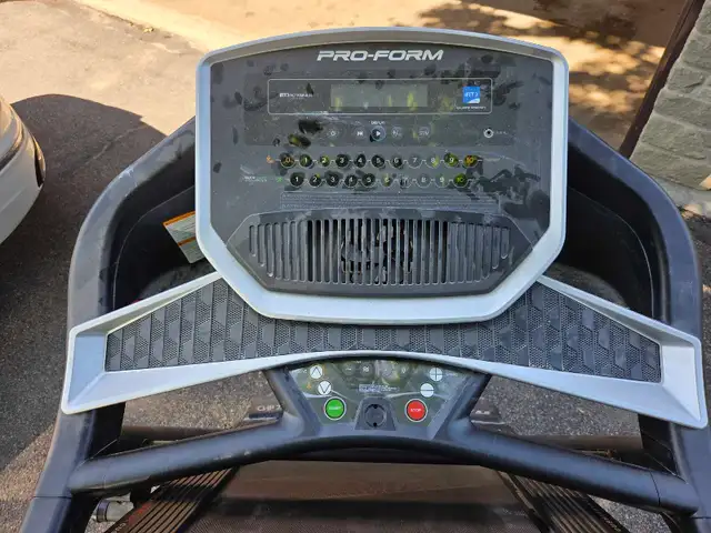 ProForm Folding Treadmill – Great Condition in Exercise Equipment in Ottawa - Image 4