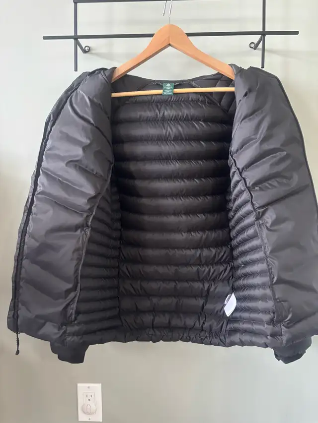 Woods Men’s Jacket, size S in Men's in Calgary - Image 4