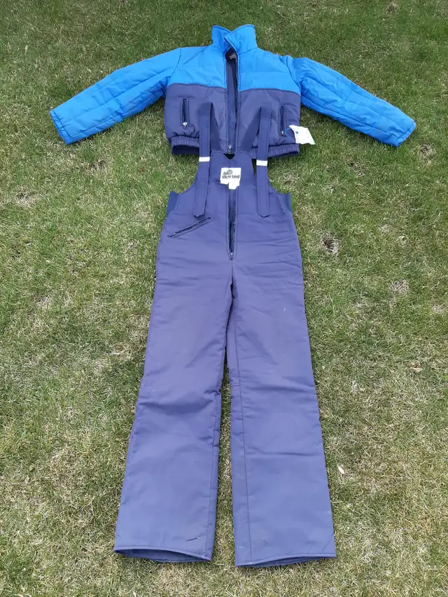 Ski Suit, 2-piece Men’s Jacket & Pants in Ski in Calgary - Image 2
