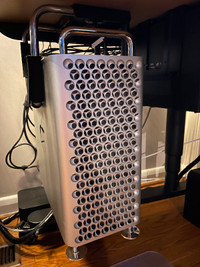 2019 Mac Pro 'Cheese Grater" w/ Radeon 6700 + 96gb RAM and more