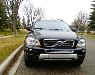 2010 Volvo XC-90, SE, Perfect Shape, Clean , No accidents !