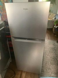 Réfrigérateur 24po. Acier inoxidable, marque whirlpool 