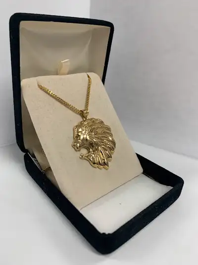 10.800g 18k Yellow Gold Franco Link Necklace With 18k Yellow Gold Hollow Lion Pendant $1399.99+Tax L...