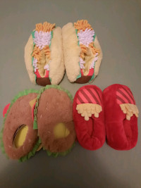 Kids slippers george   (new )