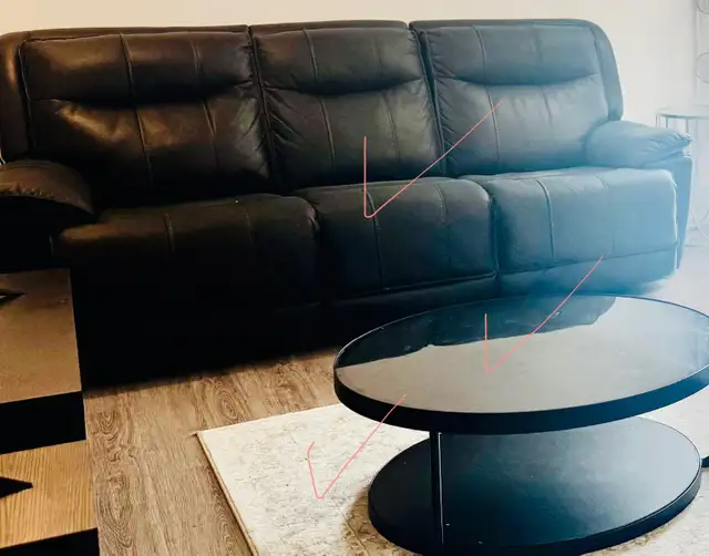 Canap in Chairs & Recliners in Longueuil / South Shore - Image 3