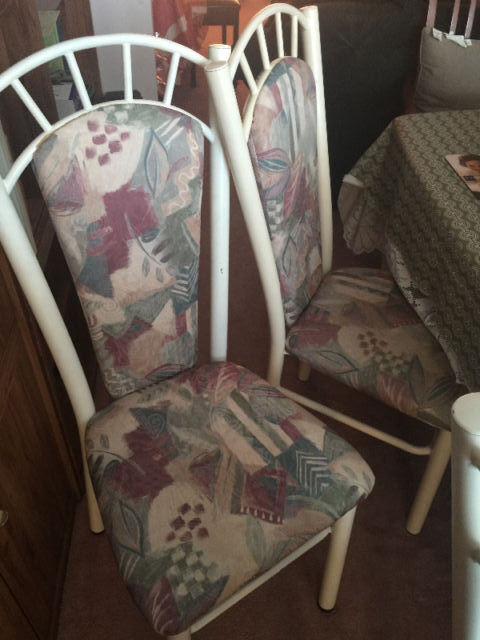FS:  IKEA small items, 4 maple bar chairs, 4 dining Chairs in Dining Tables & Sets in Ottawa - Image 4