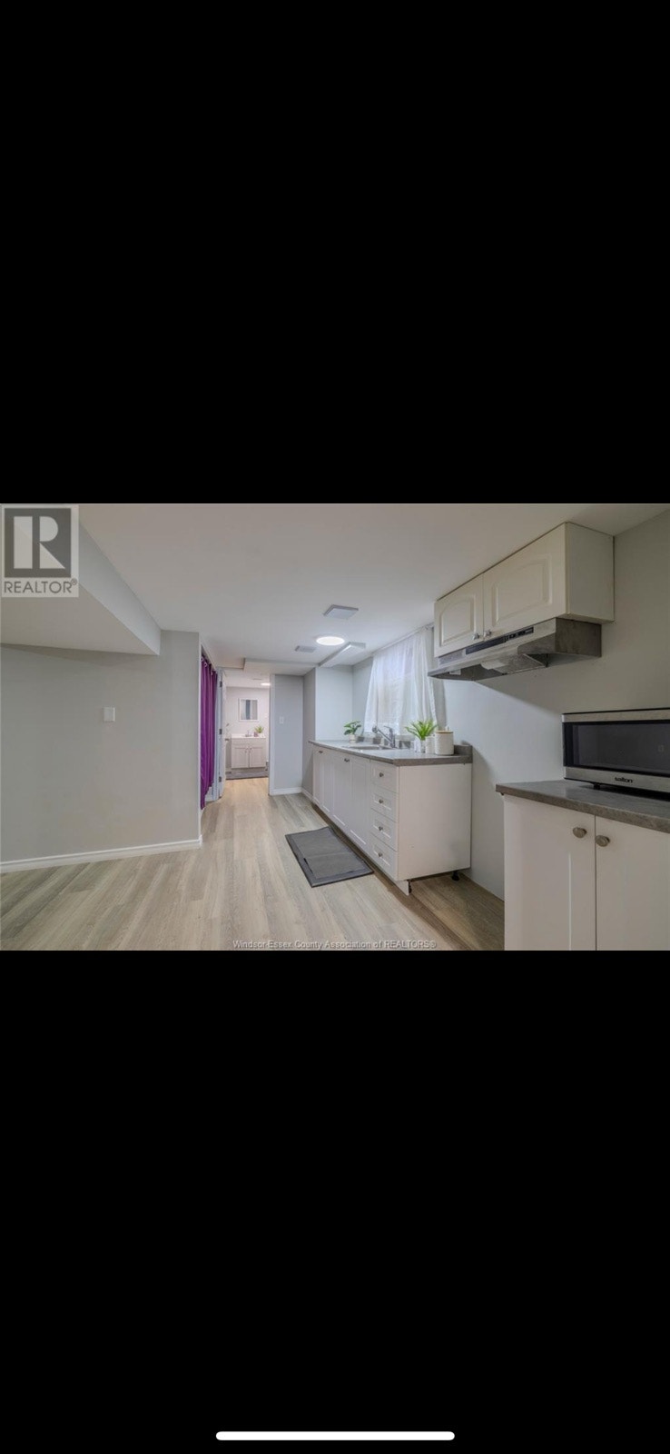 2BR Newly Renovated Basement Near St. Clair College 3