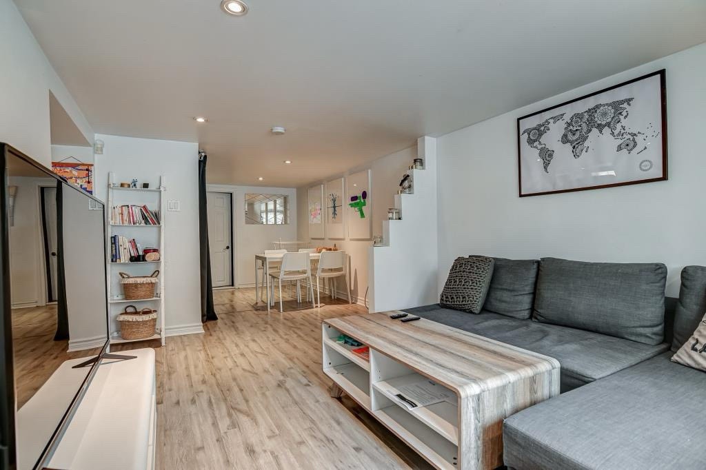 4-1/2 Hochelaga Pie IX CEGEP 2 Chambres 1 Bain — photo 1