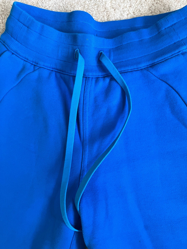 Size 2 Blue Lululemon women’s sweatpants! in Women's - Bottoms in Oakville / Halton Region - Image 4