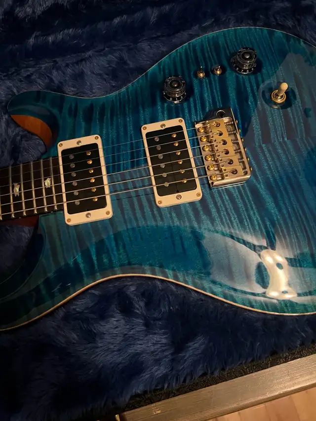 PRS Custom 24 – 35th Anniversary (2021) – 10-Top – Cobalt/Matteo in Guitars in Calgary - Image 10