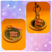 “E” – Resin Pink Stone & Glitter Letter Keychain