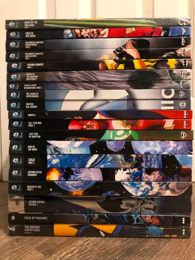 UPDATED - WANTED: Eaglemoss DC Hardcover Graphic Novels, View more