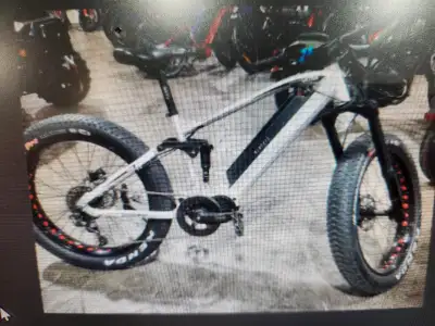 Regular $5999 Come in and see us for a better price on all in stock units. 19" Frame 439 km Frame -...