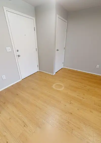 room available for rent in 2 bed 1 bath apt at 3225 18 ave nw