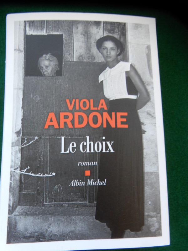 1960, en Sicile, la SOUFFRANCE des filles et des femmes dans Manuels  à Sherbrooke