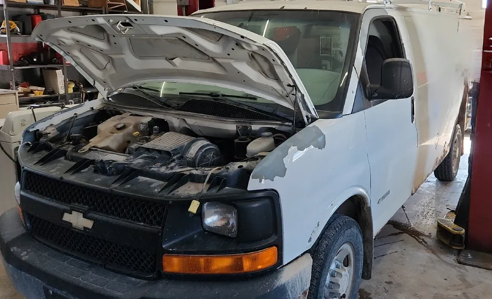 2003 chevy express 2500 on hold.