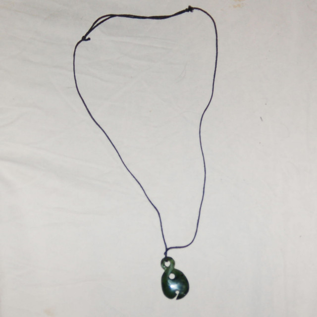 $10 Dark green black speckled stone pendant necklace in Jewellery & Watches in Sudbury