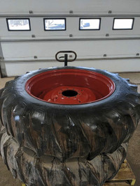 16.9x38 Firestone Cut Tractor Pulling Tires