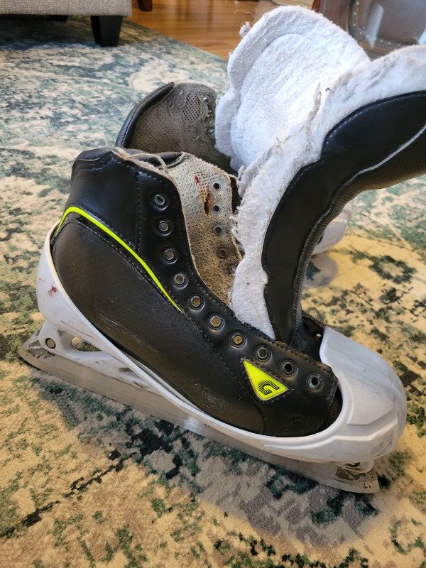Goalie Skates for sale in Hockey in City of Halifax - Image 2