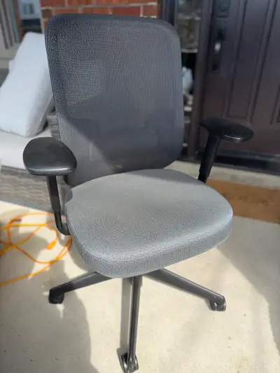 Office chair - Orangebox Projek, View more