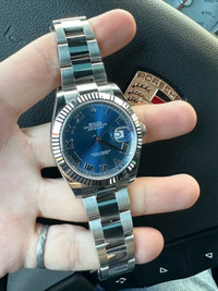 Rolex DateJust 41 mm Azzurro blue Roman dial. Fluted on Oyster