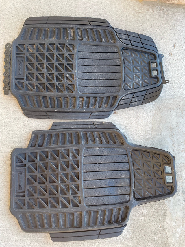 Used Car Floor Mats (Front&rear) in Other Parts & Accessories in London - Image 4