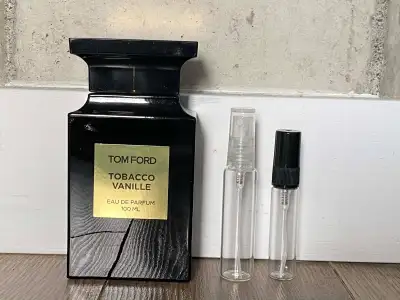  Tom Ford Tobacco Vanille – L’élégance tabacée Samples 10-5 ML, View more