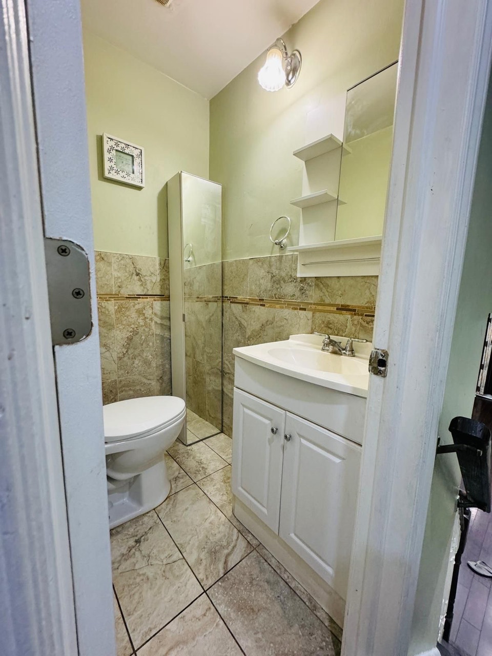 3 Bedroom house available in Malton 3