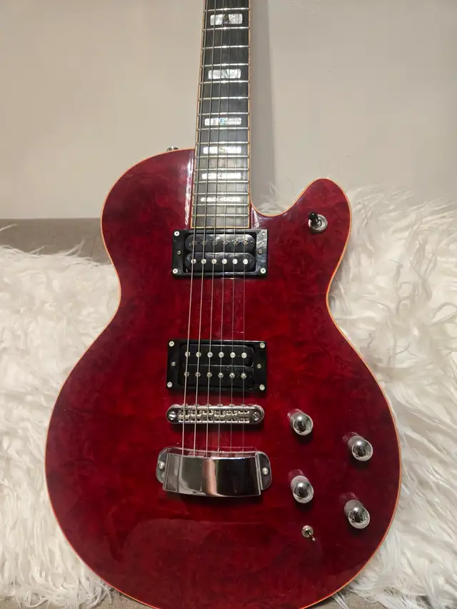 Belle guitare électrique Hagstrom Super Swede in Guitars in City of Montréal - Image 3