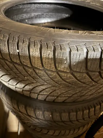 235/55/r20 80-85 % tread left