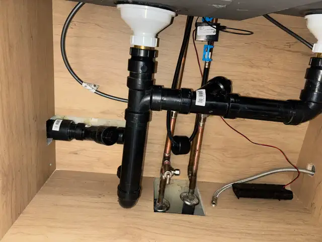 Experienced Plumber – Pumps, BWV & Repairs / Plo552489598835773442