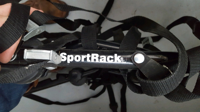 Sport rack 3 bike trunk mount bike rack in Other in Belleville - Image 2