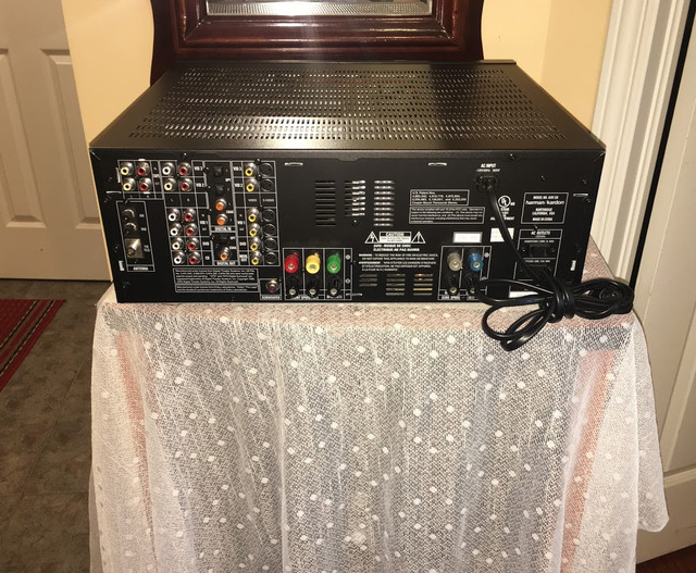 Harman Kardon 200 Watt 5.1 AVR w/ Remote AVR 120 in Stereo Systems & Home Theatre in Ottawa - Image 3