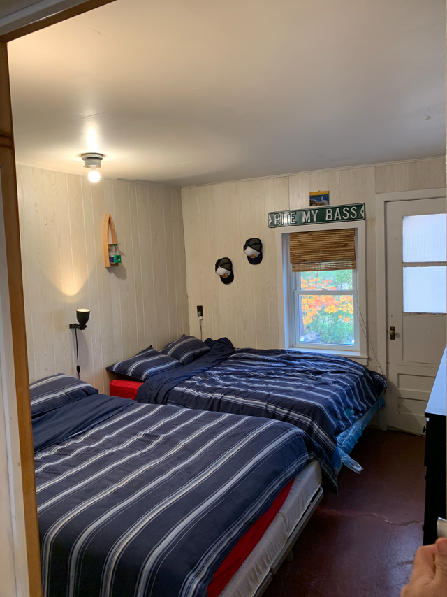 5 Bdrm Waterfront Cottage: Great Fishing and Swimming in Ontario in Canada - Image 8