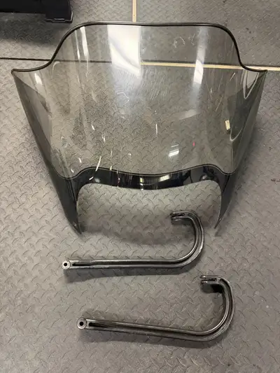 Arctic Cat windshield and ski handles off of a 2001 Arctic Cat ZR800, price for both items
