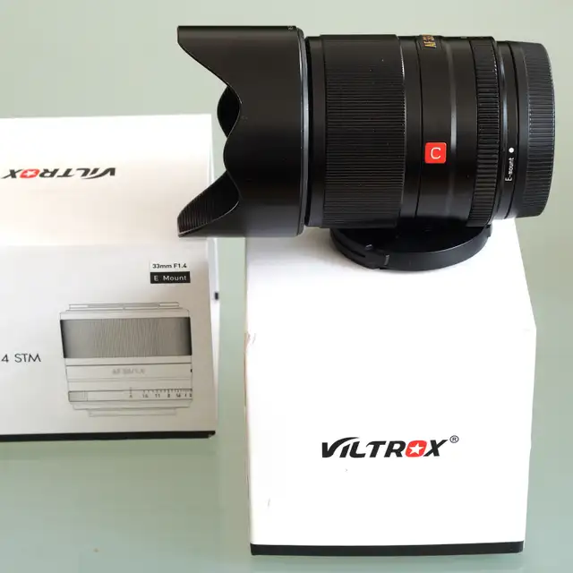 VILTROX AF 33mm f1.4 Sony E-mount APS-C cameras + Digital Vision in Cameras & Camcorders in City of Montréal - Image 4
