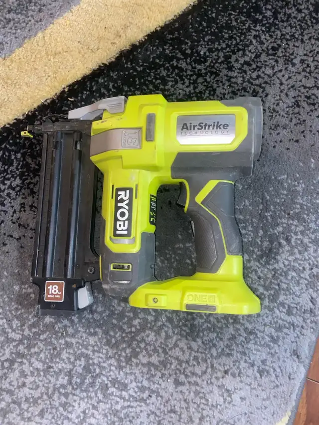 Ryobi nail gun565173408362680321