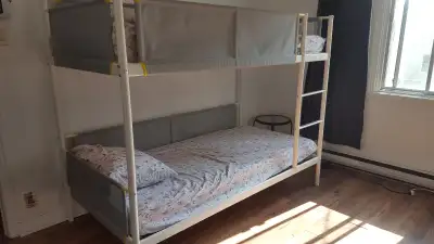 Lit superpose IKEA avec matelas, View more