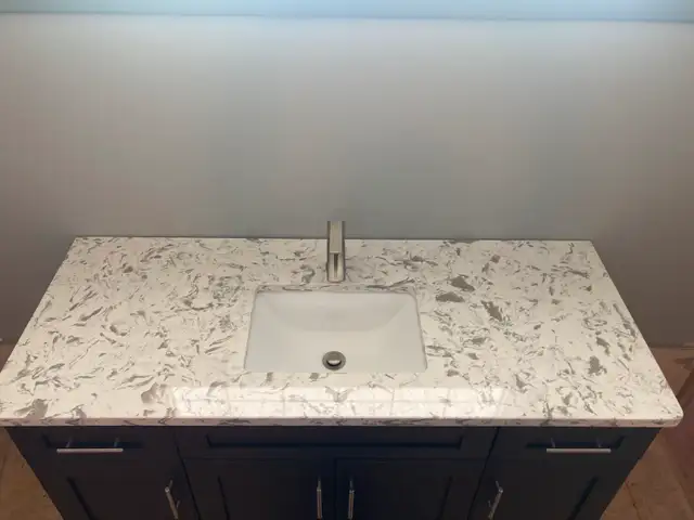 Bathroom Vanity in Cabinets & Countertops in Medicine Hat - Image 5