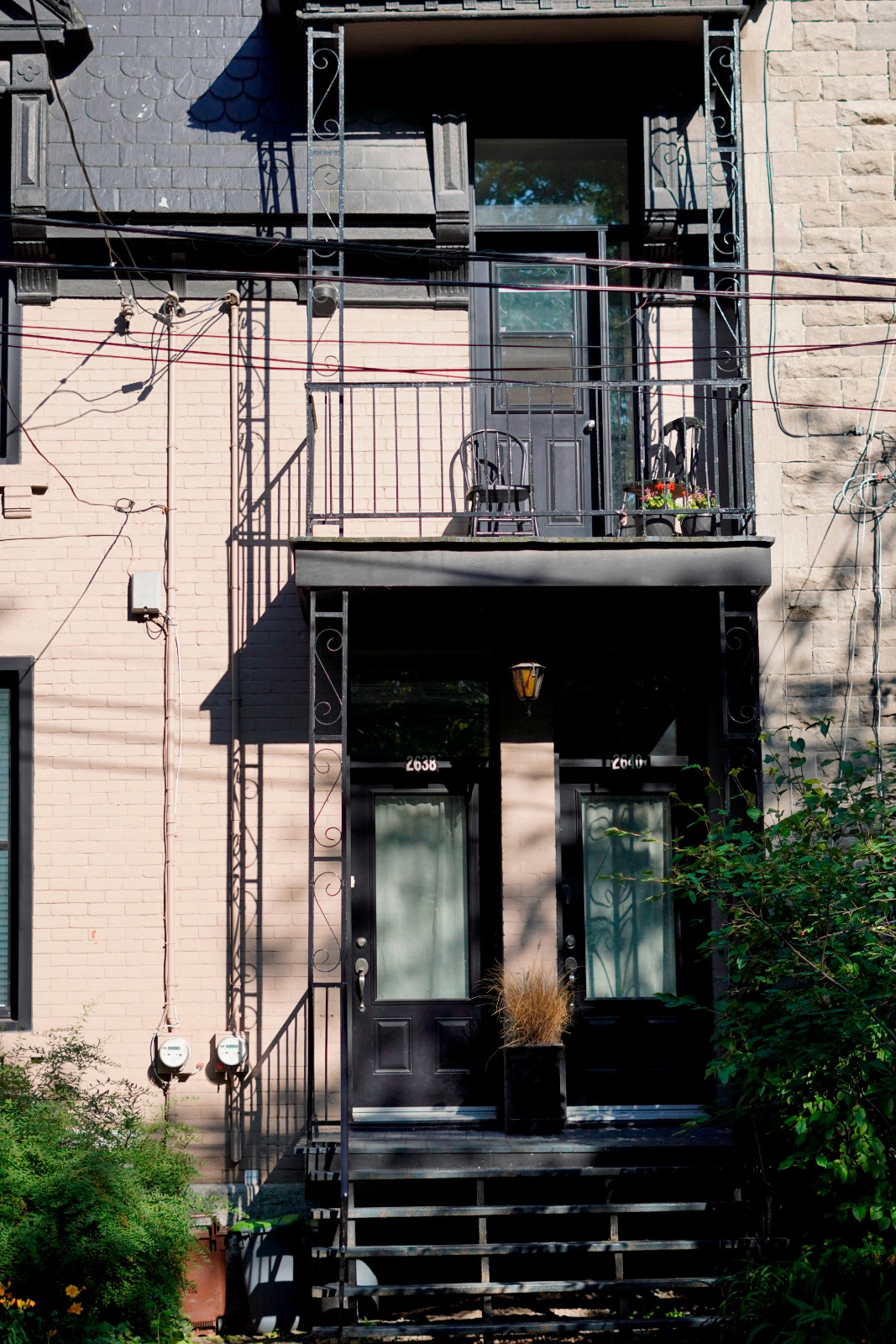 Sublet/Lease Transfer - All Inclusive 6.5 — photo 1