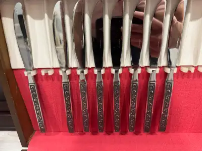 45-piece flatware set, View more