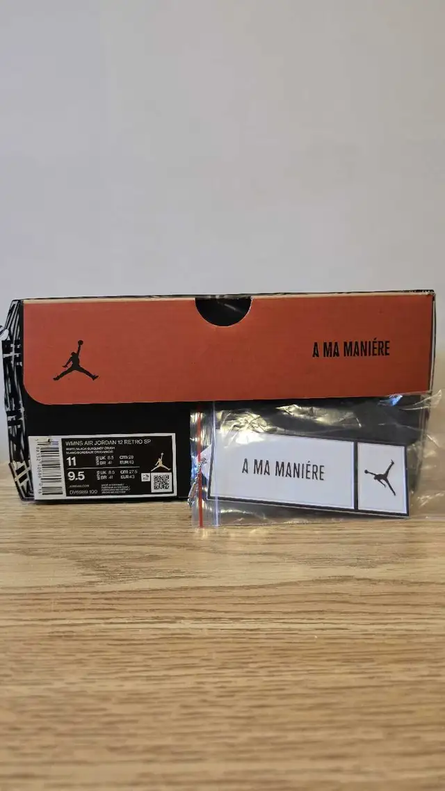 Jordan 12 A Ma Maniére - Size 9.5M/11W  in Men's Shoes in City of Toronto - Image 7