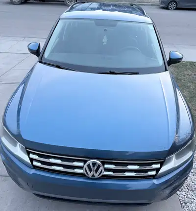 2019 Volkswagen Tiguan Trendline – AWD Clean title, active status. Key Specs: Engine: 2.0L turbochar...