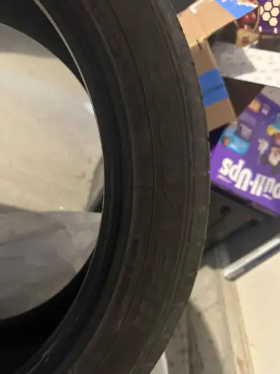 One tire in great condition! No issues. Good for another few seasons easily.