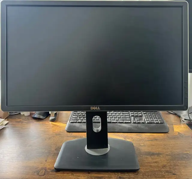 Monitor | Dell | 23 inch Monitor64170259424898122