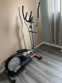 Elliptical does not get used fold down for storage $300 obo 
