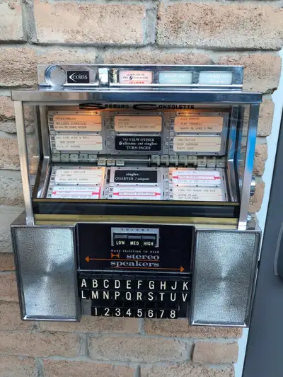 Seeburg Stereo LP Hideaway Jukebox Model HLPC-1 with (3x) Consolette SCH1-4 Wallboxes 1963-66 This j...
