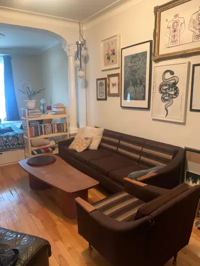 Bonjour! Je cherche à sous-louer mon logement à partir du 8 mai jusqu’au 1er juillet. Tres bien situ...