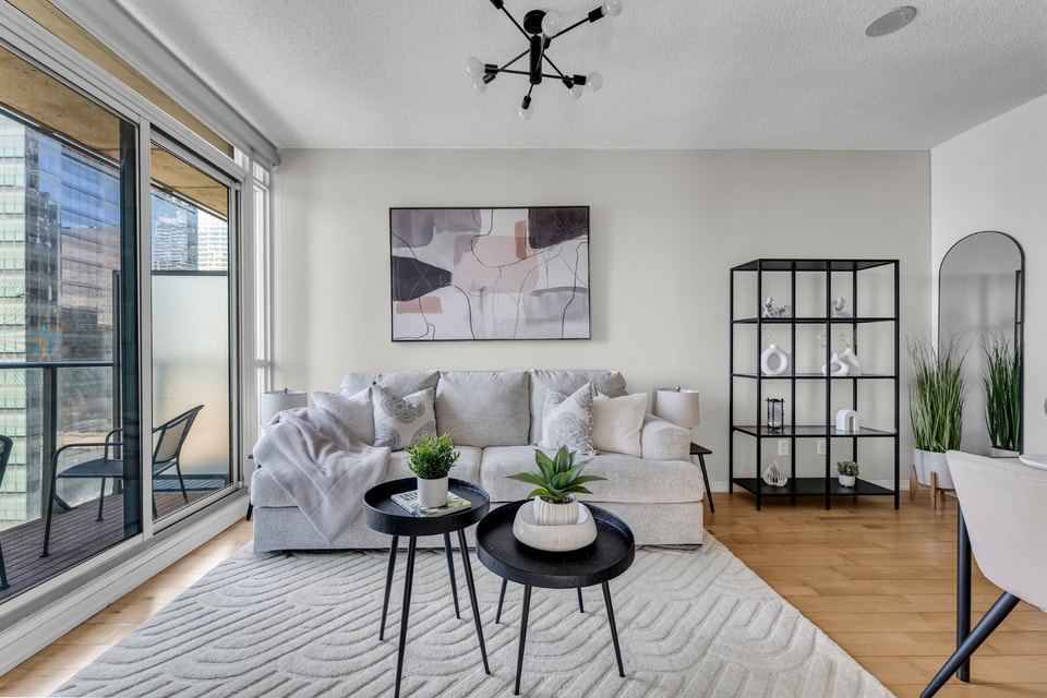 Downtown Toronto @ 65 Bremner 2 BD 2 BR High Floor Parking 2